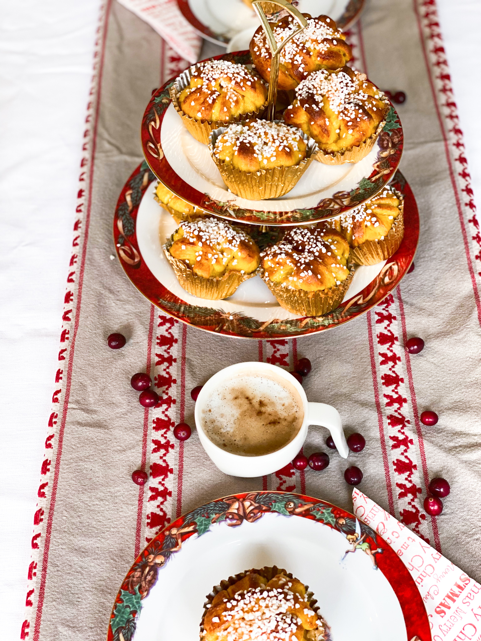 Saffransbullar Med Fyllning